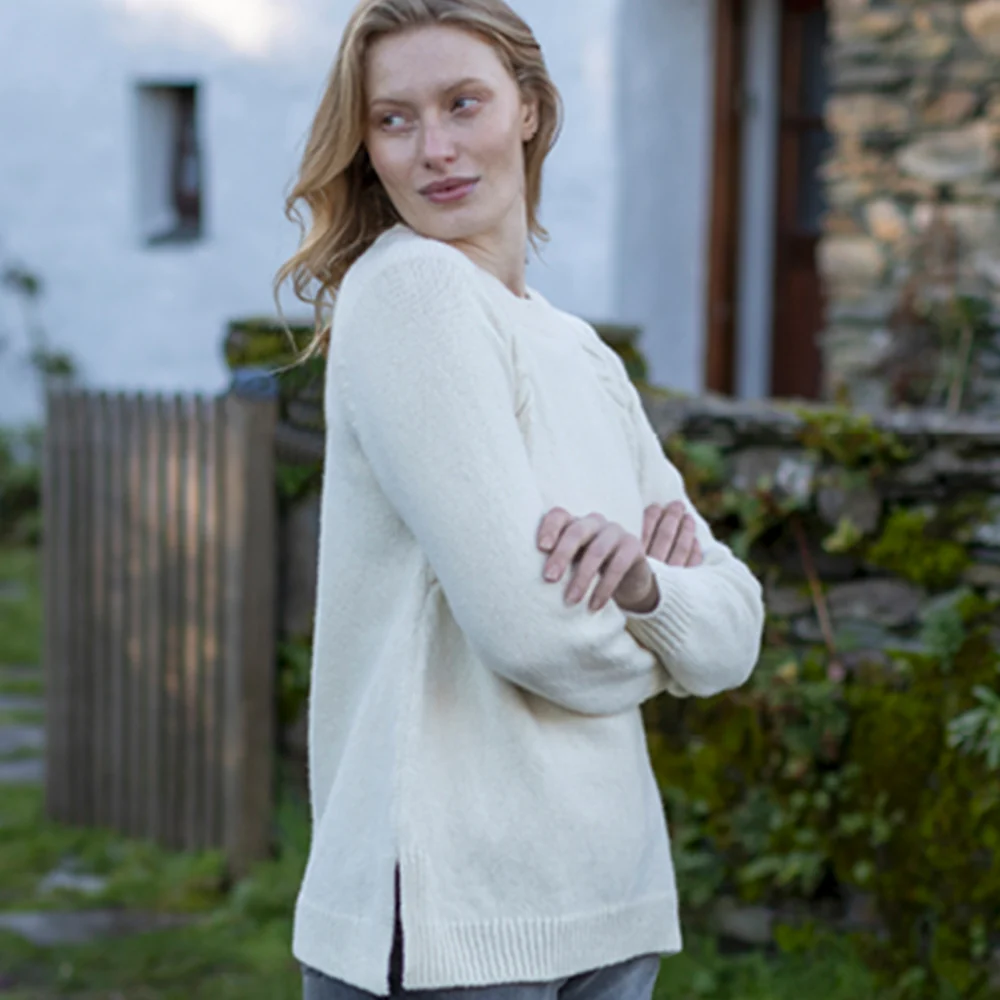 Ecru Merino & Cashmere Blend Raglan Sleeve Sweater - Image 3