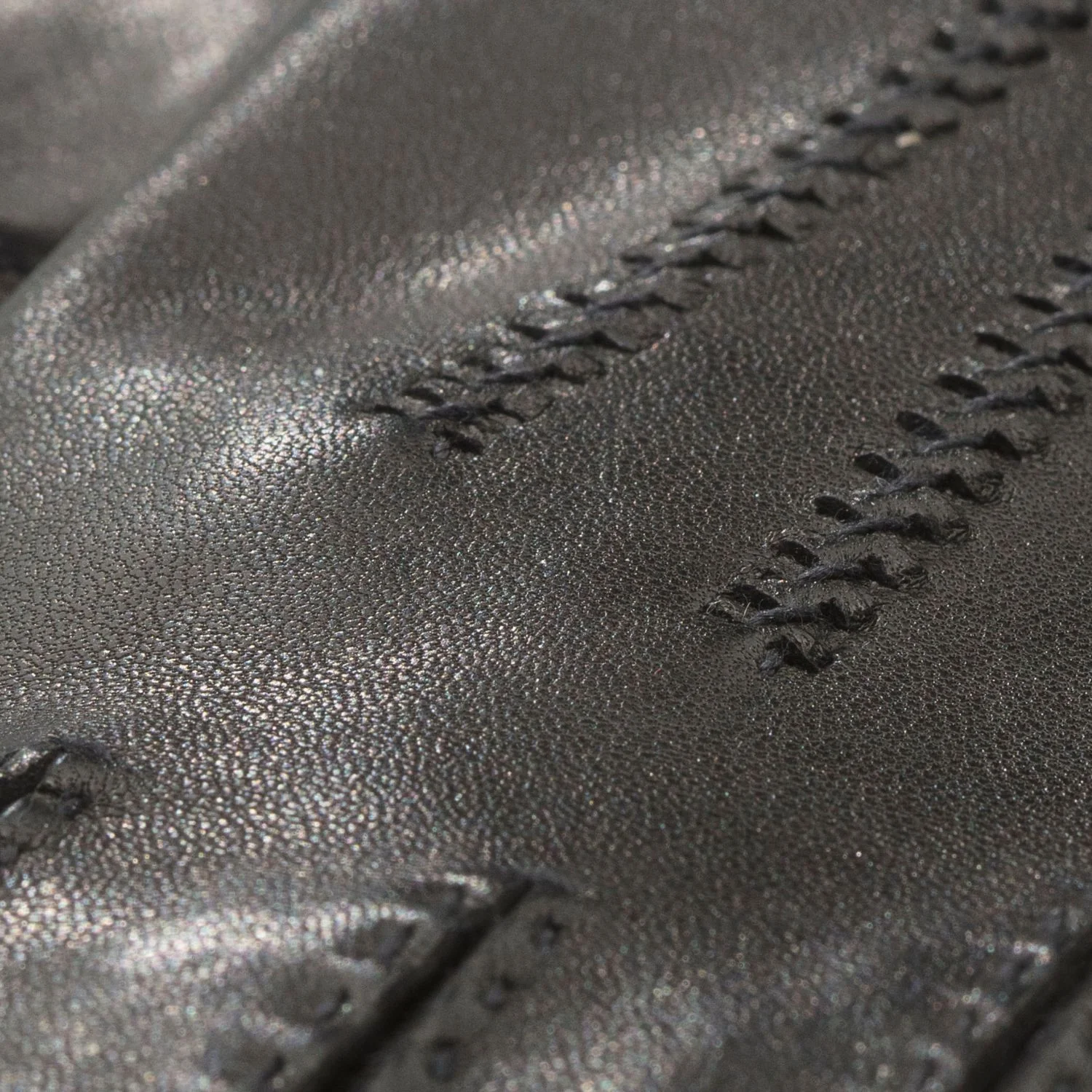 Luxury Black Gents Classic Handsewn Gloves - Image 2