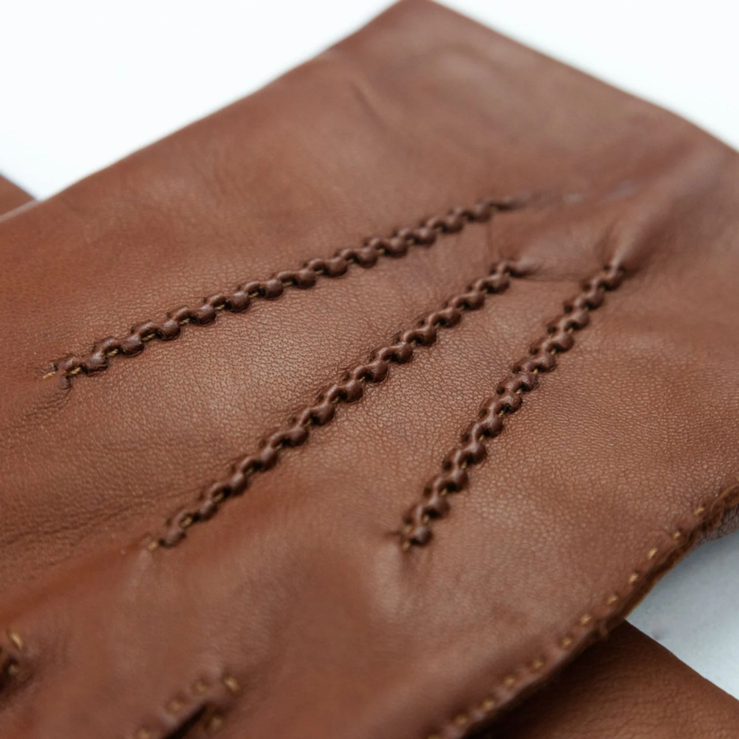 Luxury Light Brown Gents Classic Handsewn Gloves - Image 2